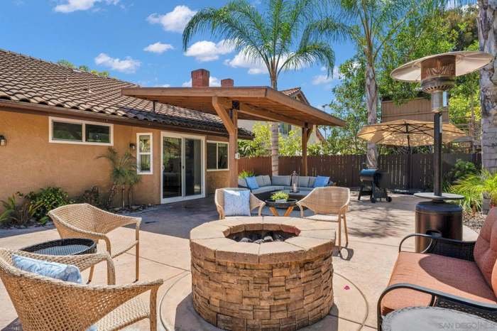 San Diego House: 8548 Park Run Rd