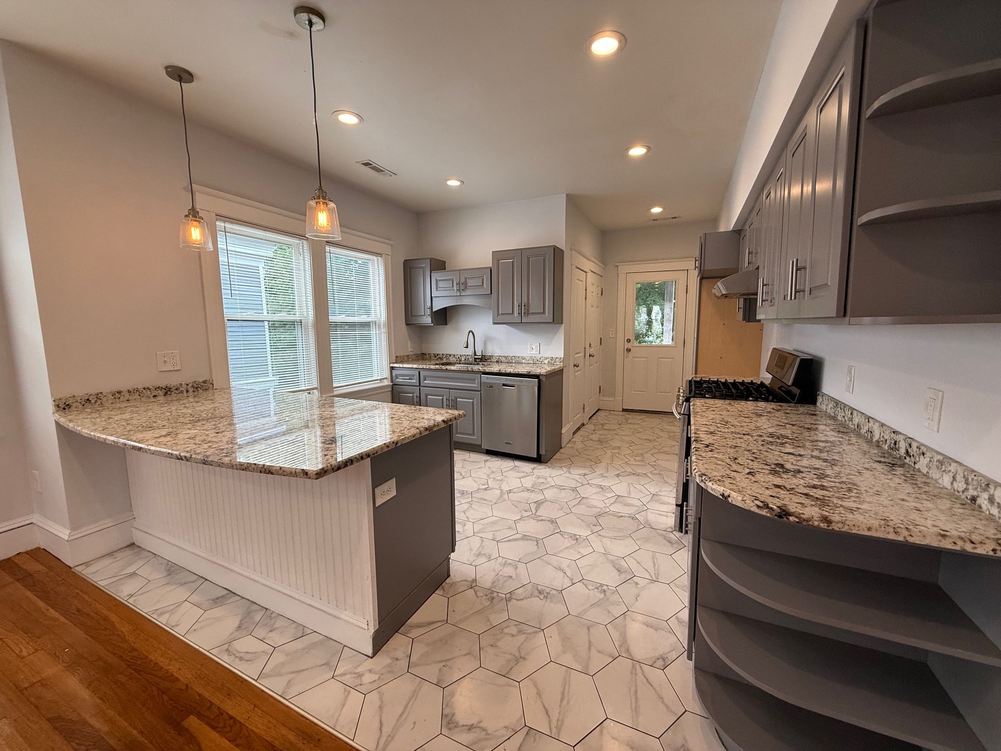 Roslindale Condo: 269 Belgrade Ave