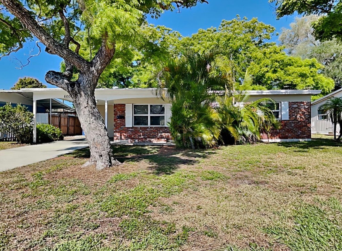 Tampa Townhome: 6006 EI Dorado Dr