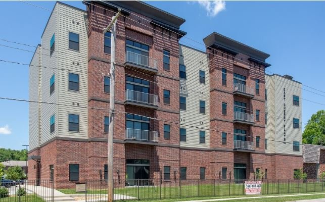 Springfield Single Room: 1243 E Cherry St