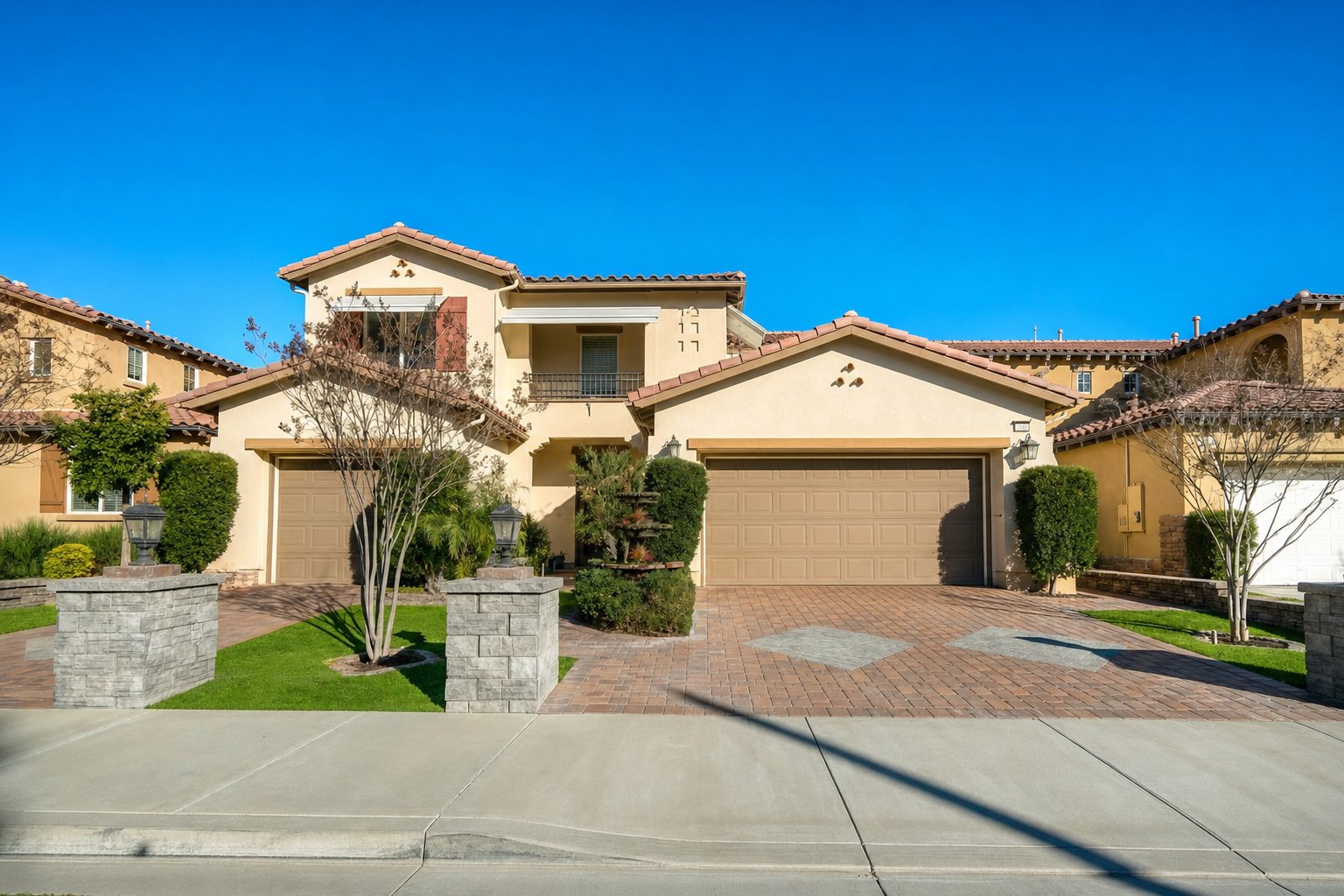 Lake Elsinore House: 11 Plaza Lucerna