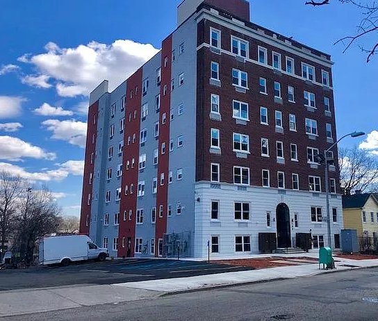 East Orange Apartment: 106 N Grove St