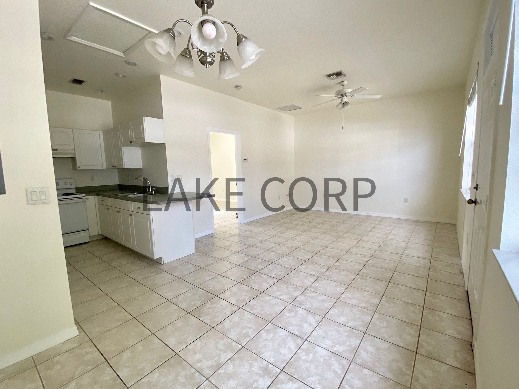 SEBRING Apartment: 2800 SR 17 N