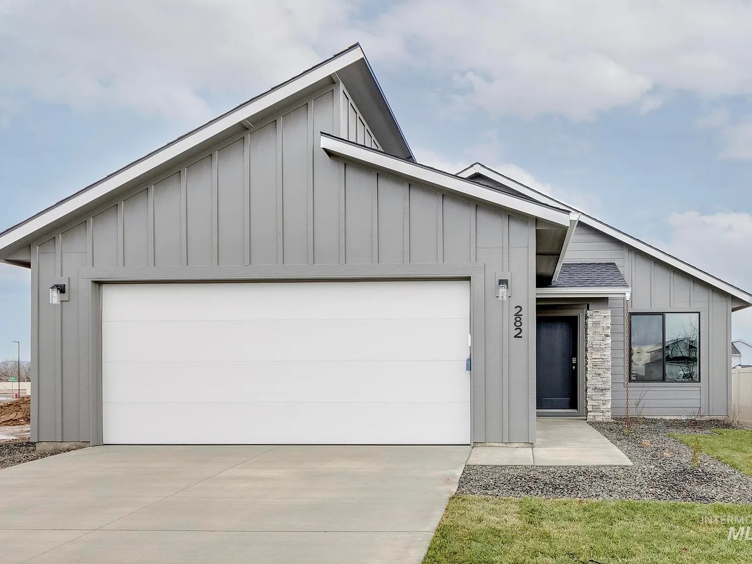 Mountain Home House: 785 SW Alpha