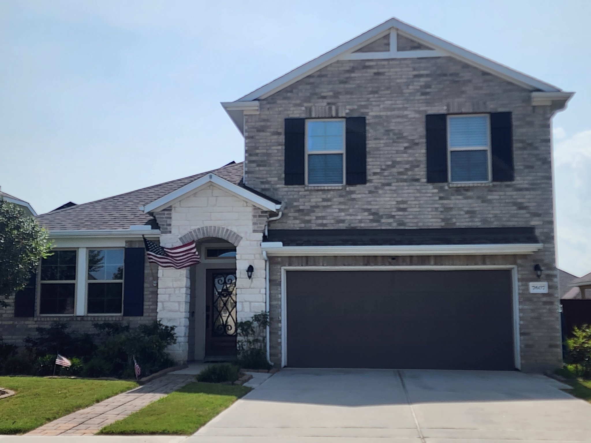 Baytown House: 7607 Sirocco Ln