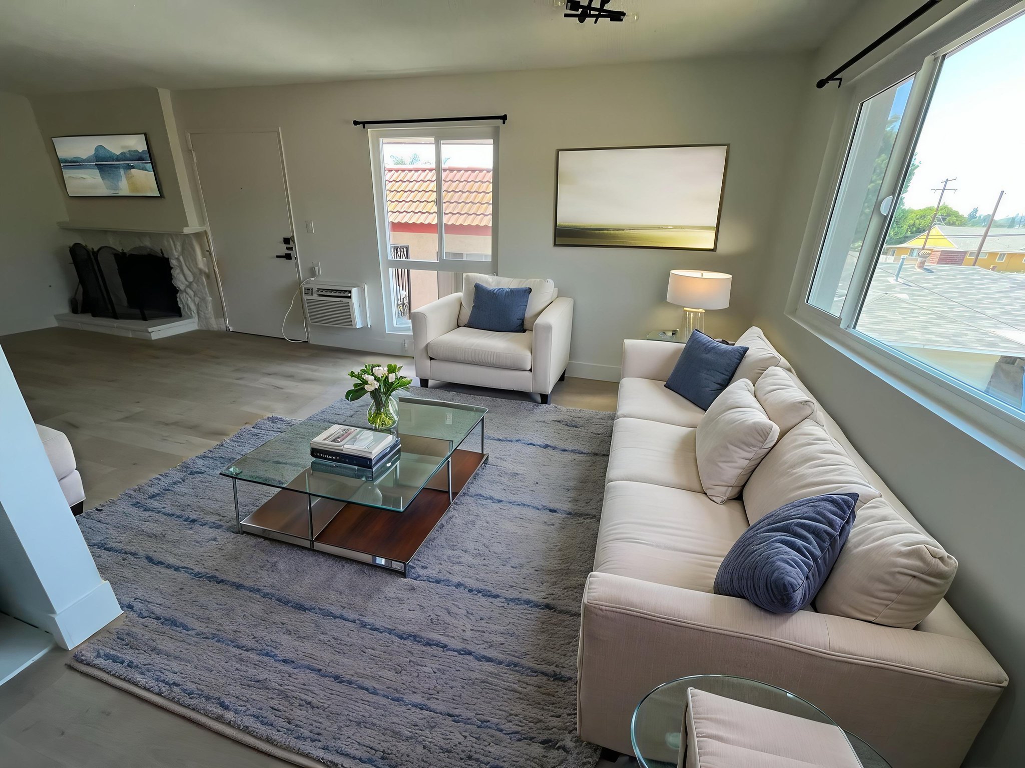La Habra Condo: 950 Walnut St