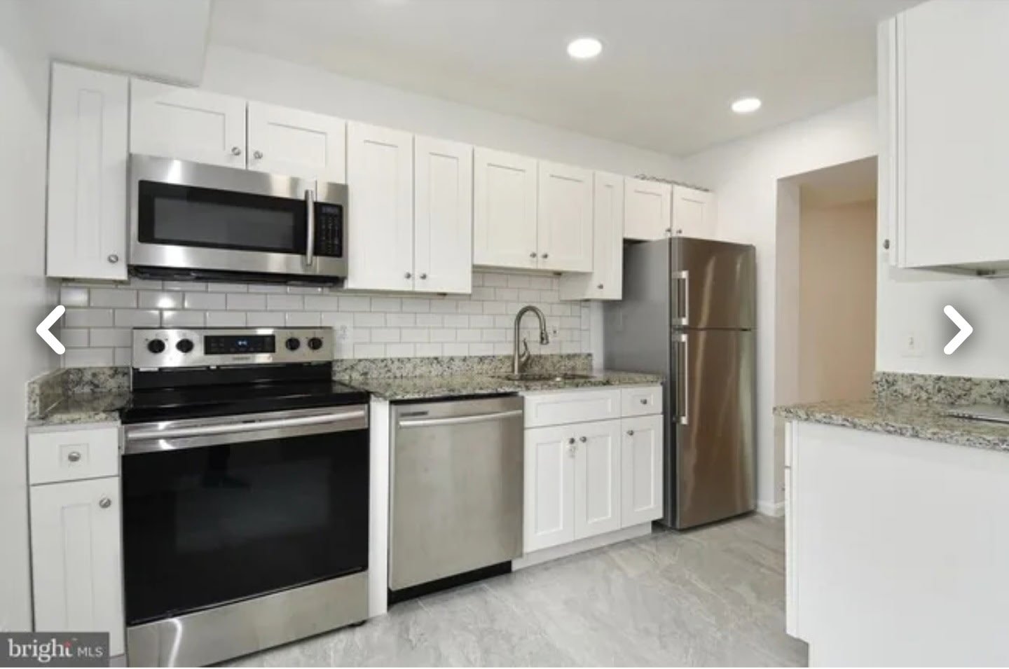 Burke Townhome: 6429 Fenestra Ct