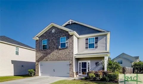 Savannah House: 20 Club House Dr