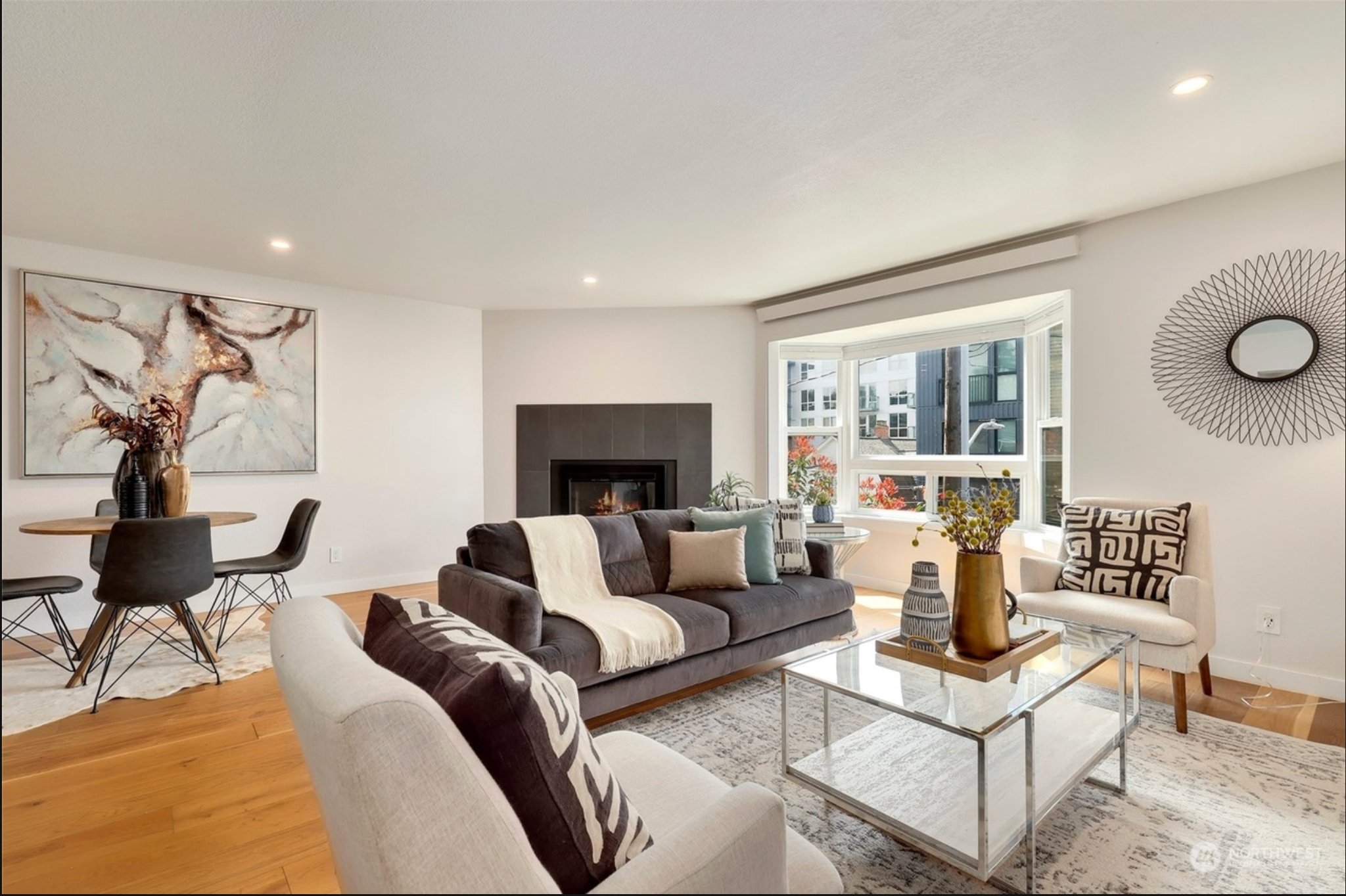 Seattle Condo: 210 Boylston Ave E