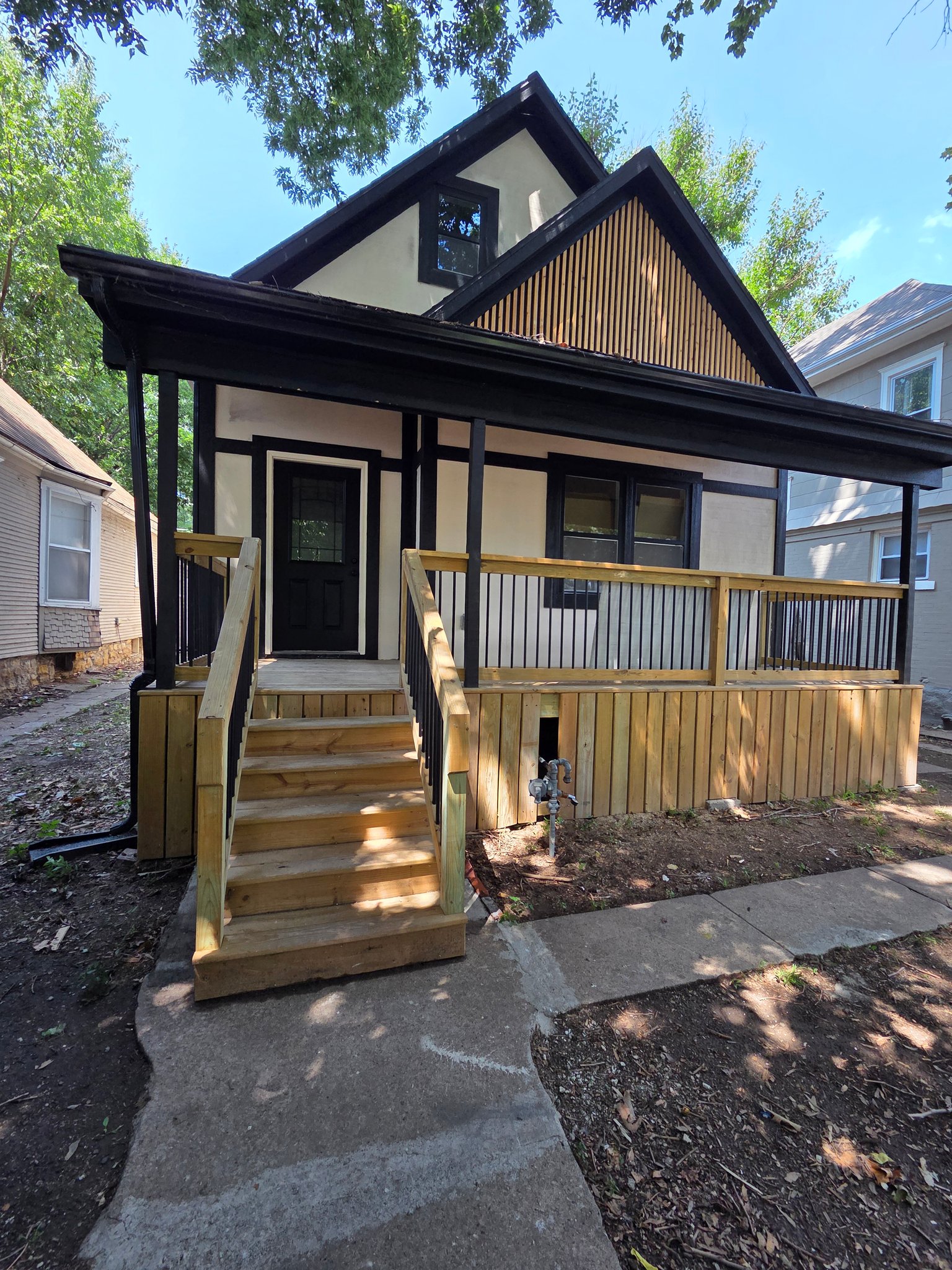 Kansas City Single Room: 3222 E. 11th