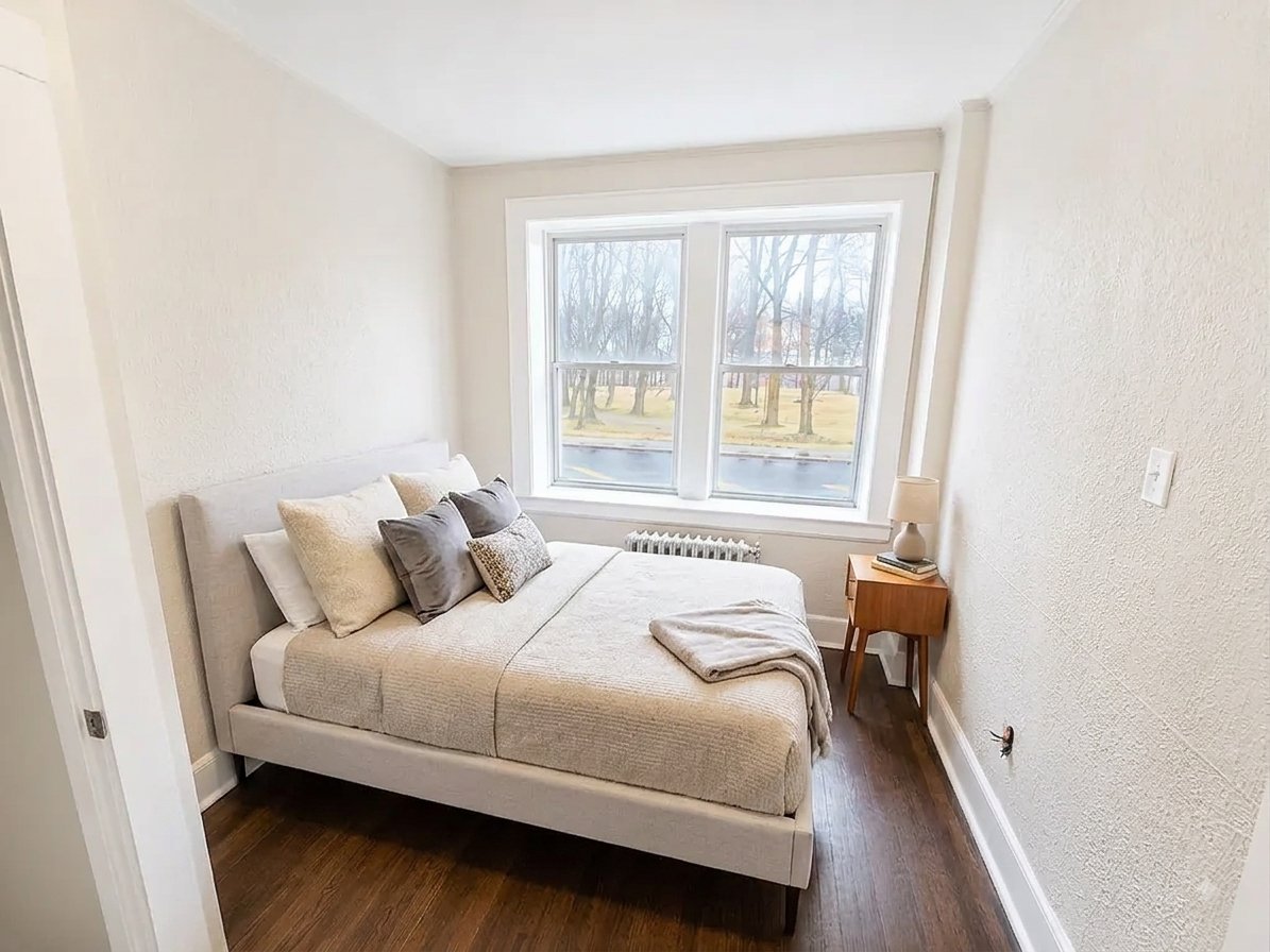 Newark Apartment: 691 Elizabeth Ave