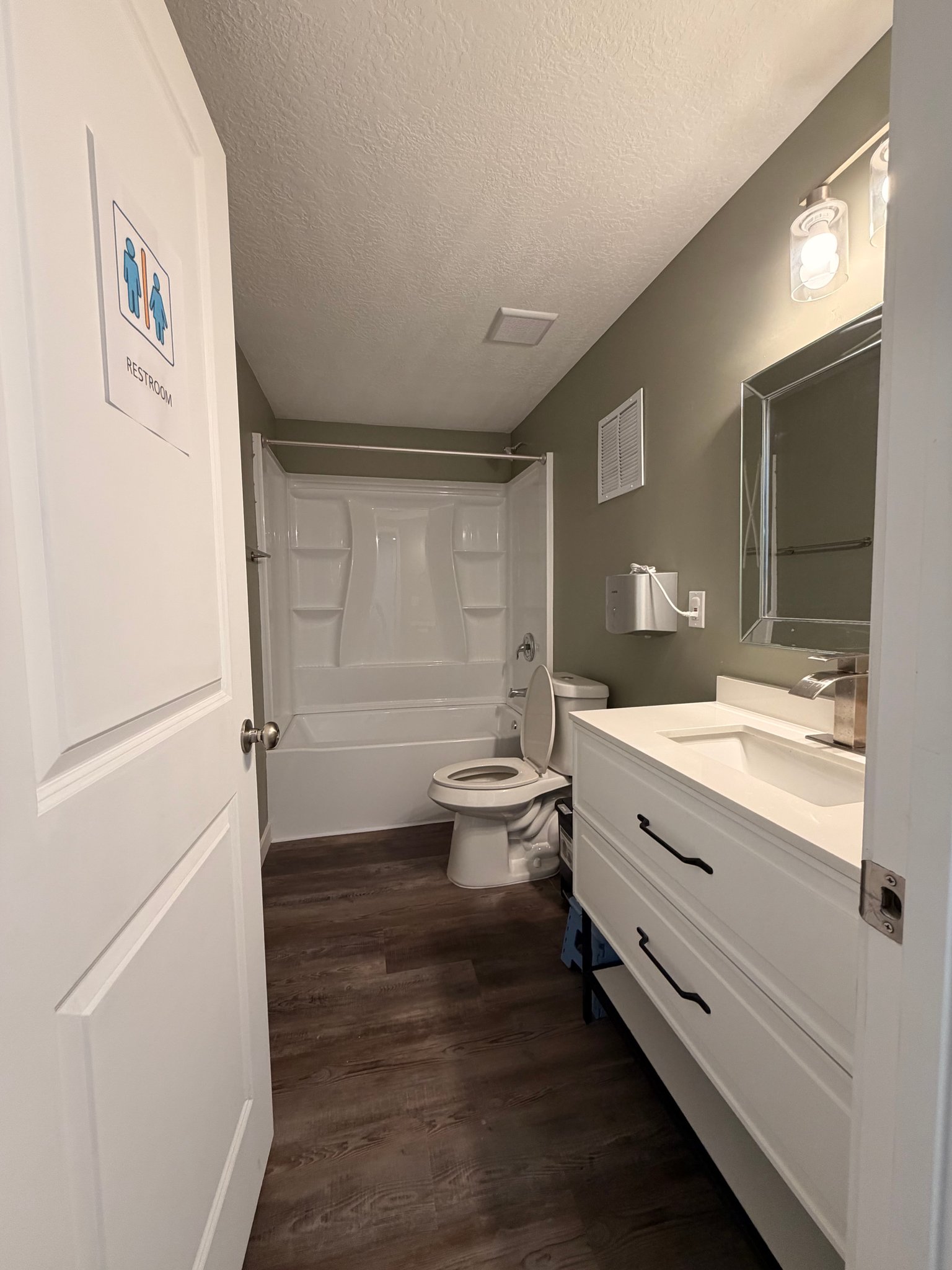 Eagle Mountain Apartment: 7483 n Silver Creek way