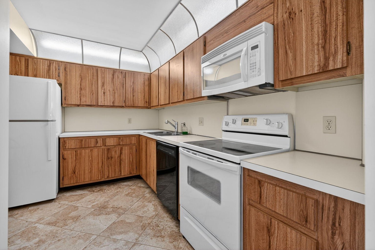 Jupiter Condo: 100 OCEAN TRAIL Way 204
