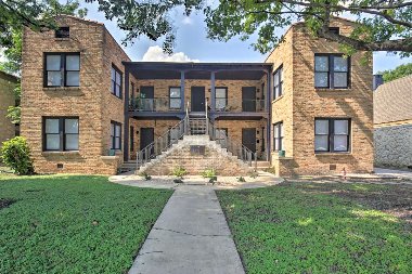 San Antonio Apartment: 209 E Rosewood