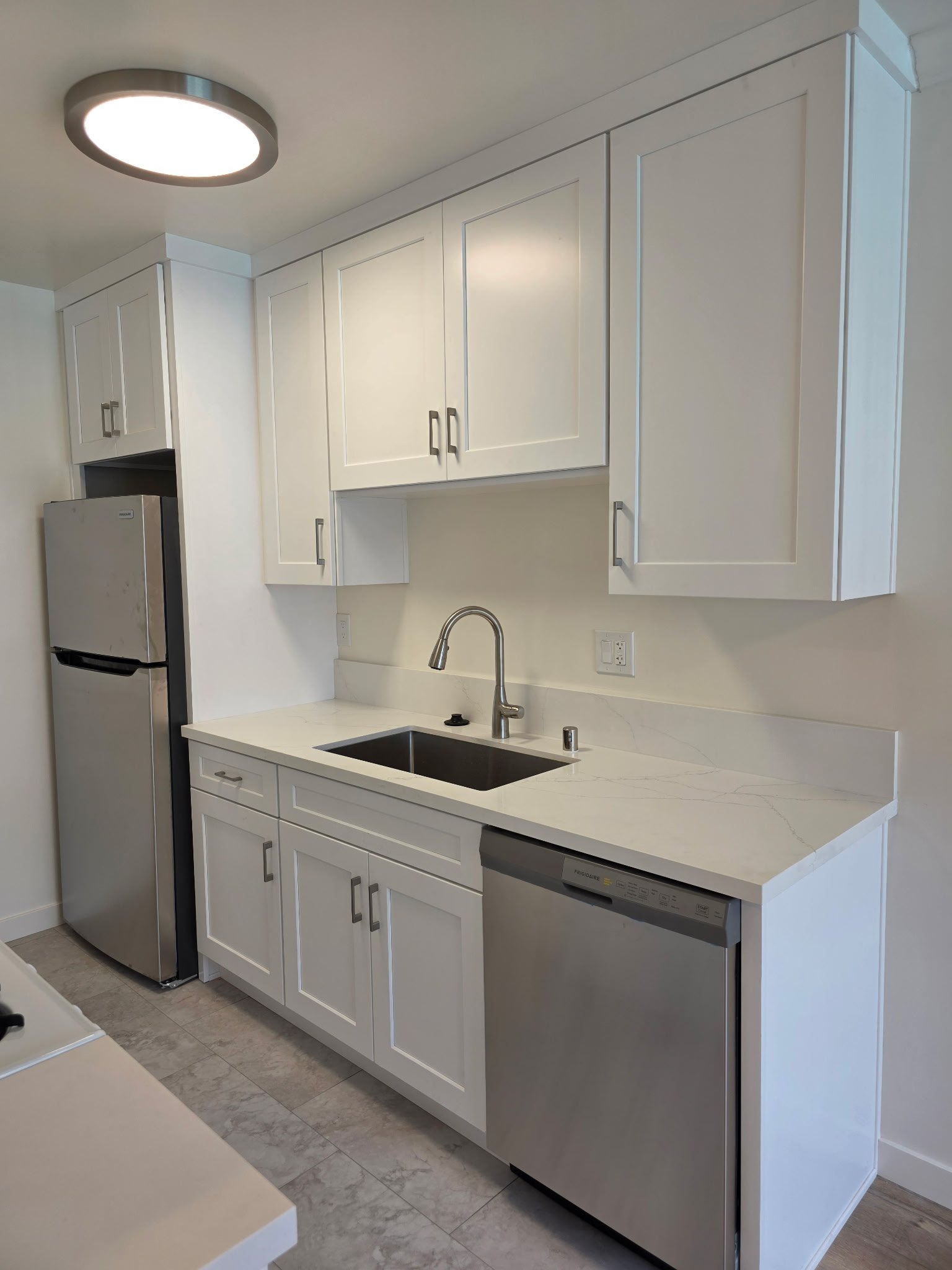 Sherman Oaks Apartment: 4469 Murietta Ave