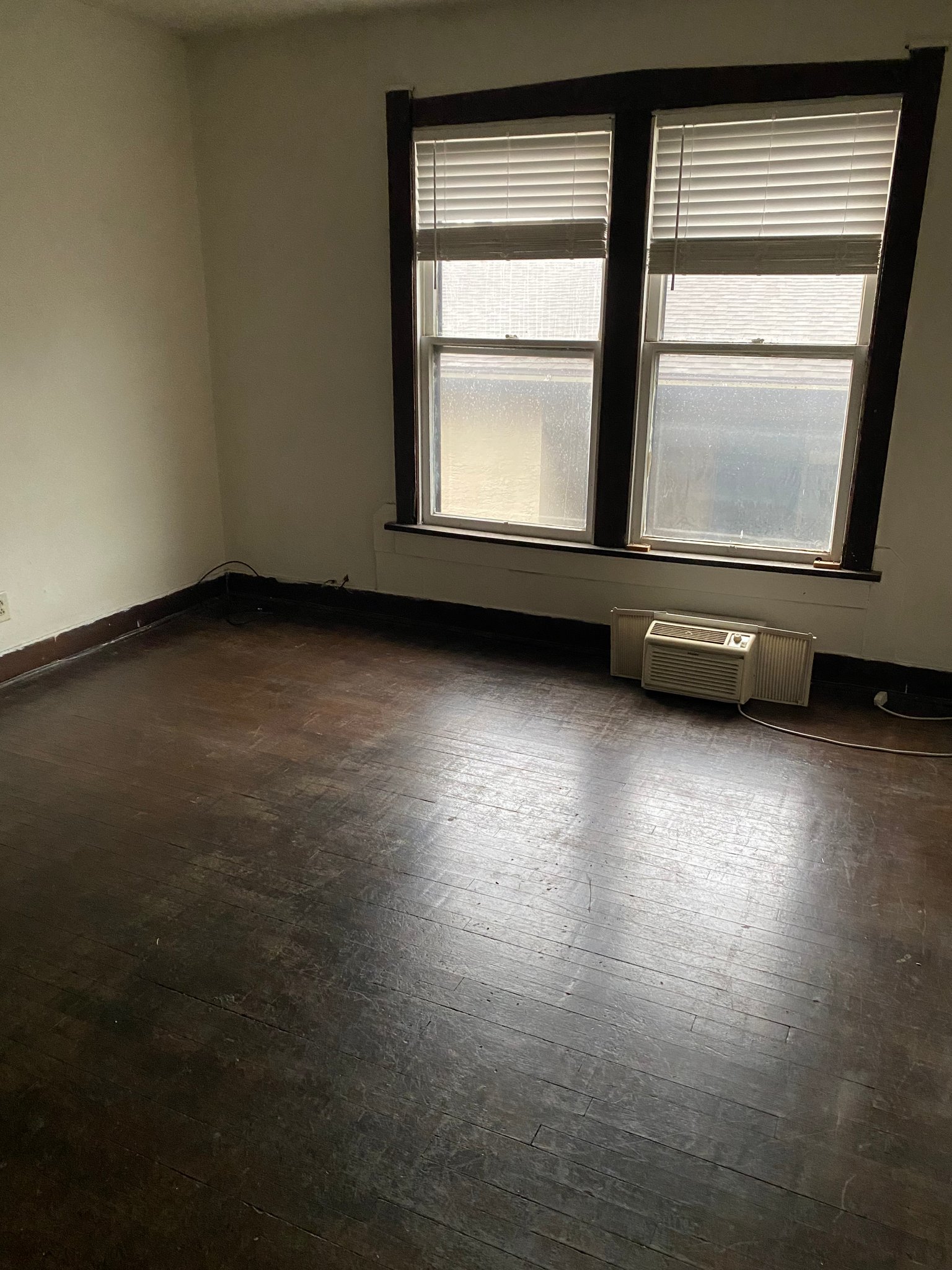 Columbus Apartment: 1711 Summit St