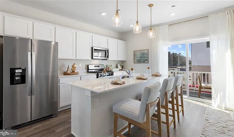 CARLISLE Townhome: 55 NORTHSIDE CT