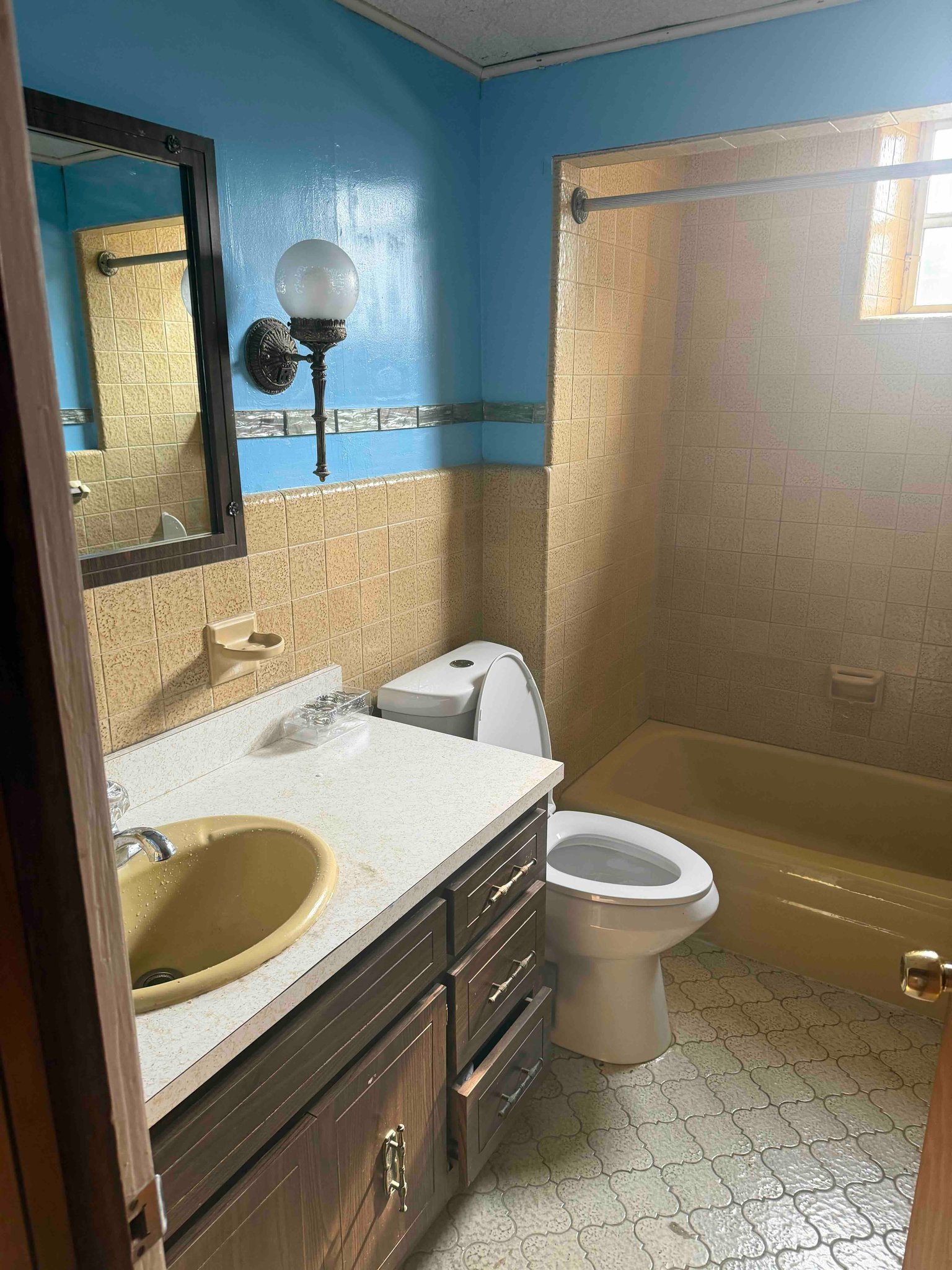 Trenton Single Room: 122 Butler St