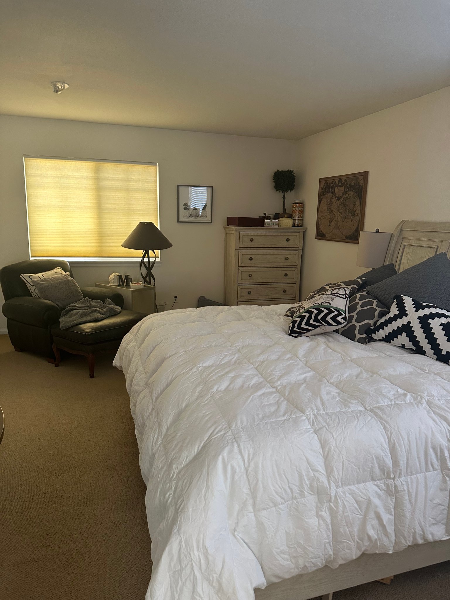 Aurora Single Room: 16121 E Hinsdale Ln