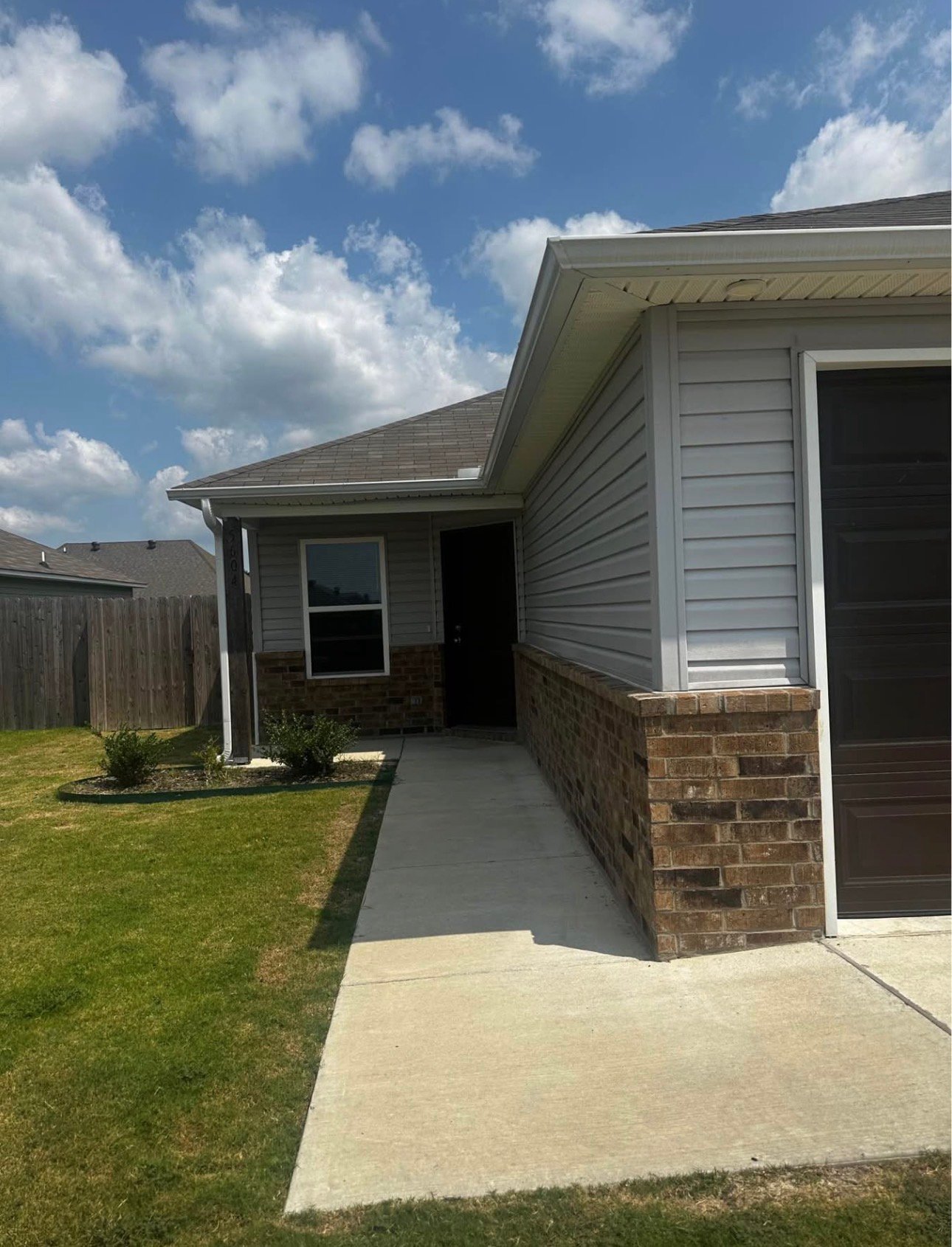 Jonesboro House: 5604 Crockett Dr