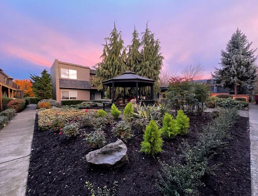 Portland Multiplex: 3057 SE 20th Avenue