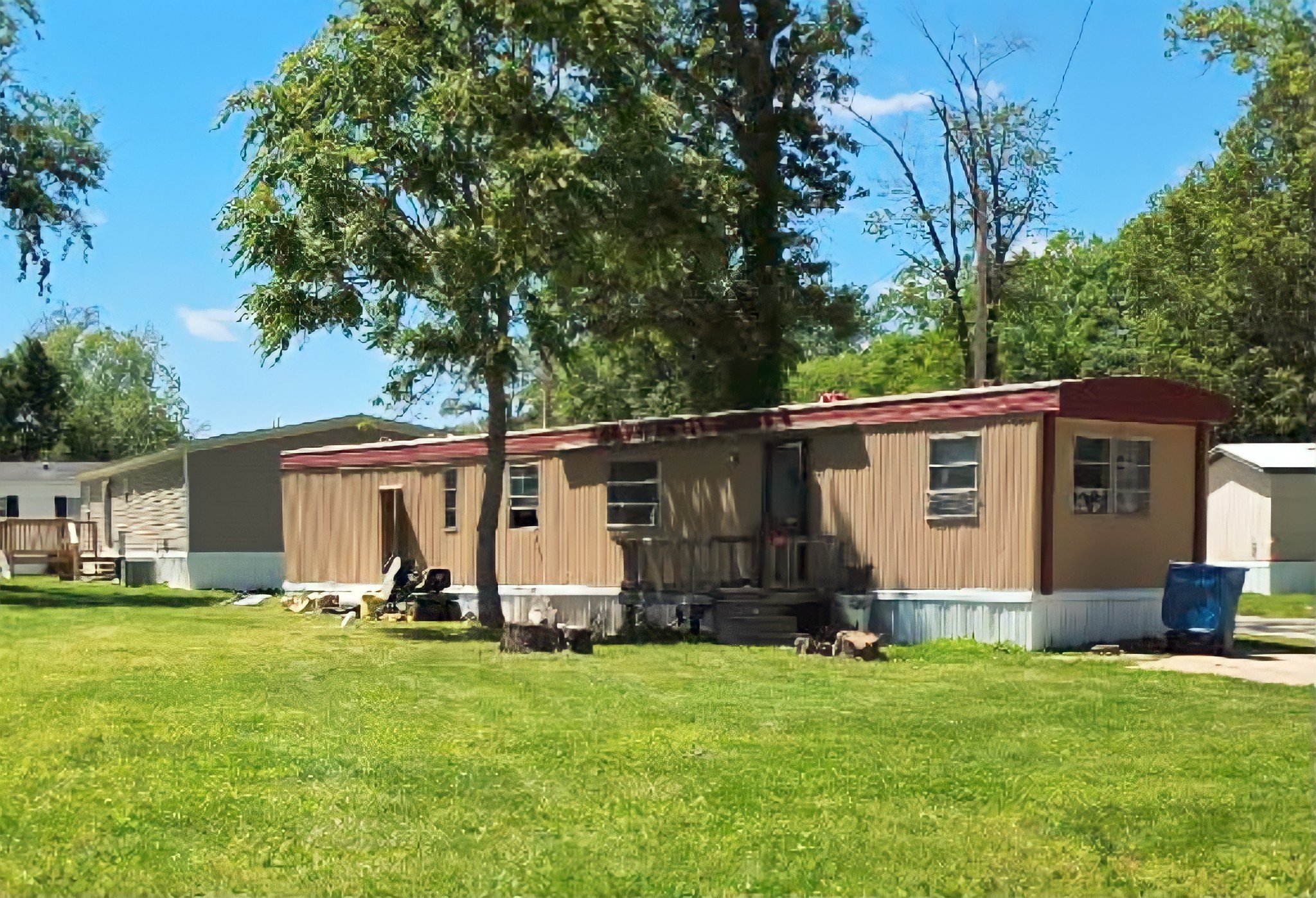 Centralia House: 81 Deerwood Park