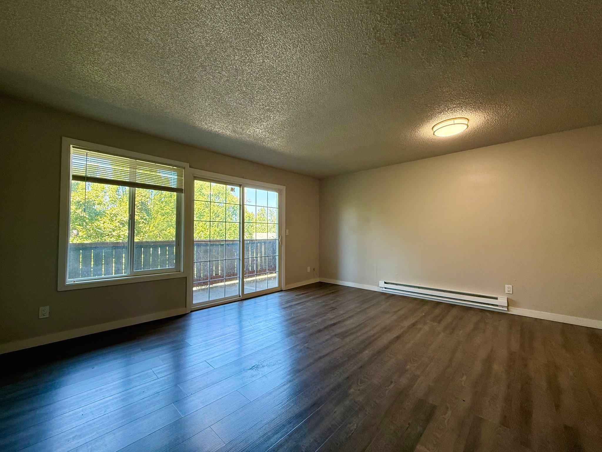 Seattle Apartment: 1004 S. Cloverdale Street #305