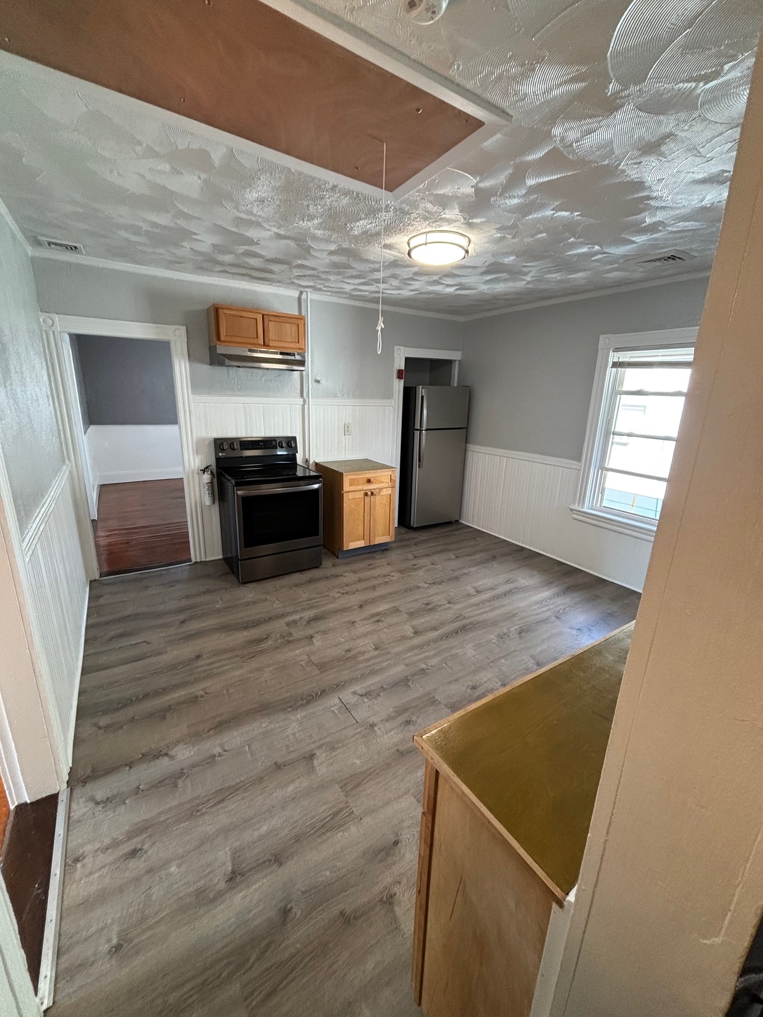 Providence Apartment: 112 Pomona Ave