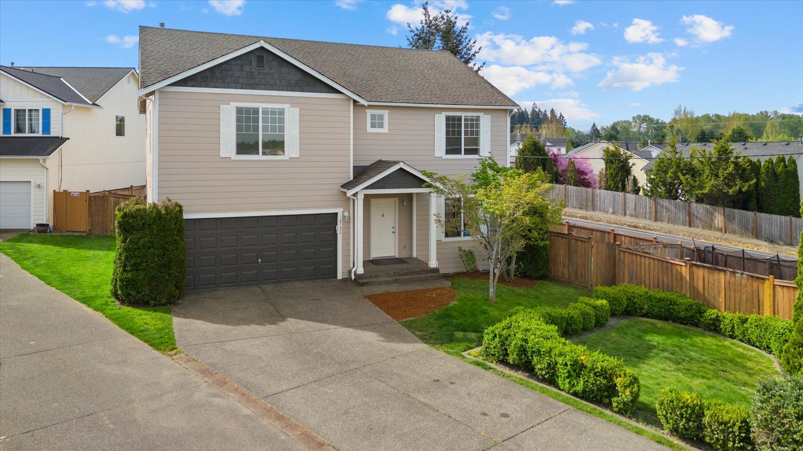 Puyallup House: 12124 130th St E
