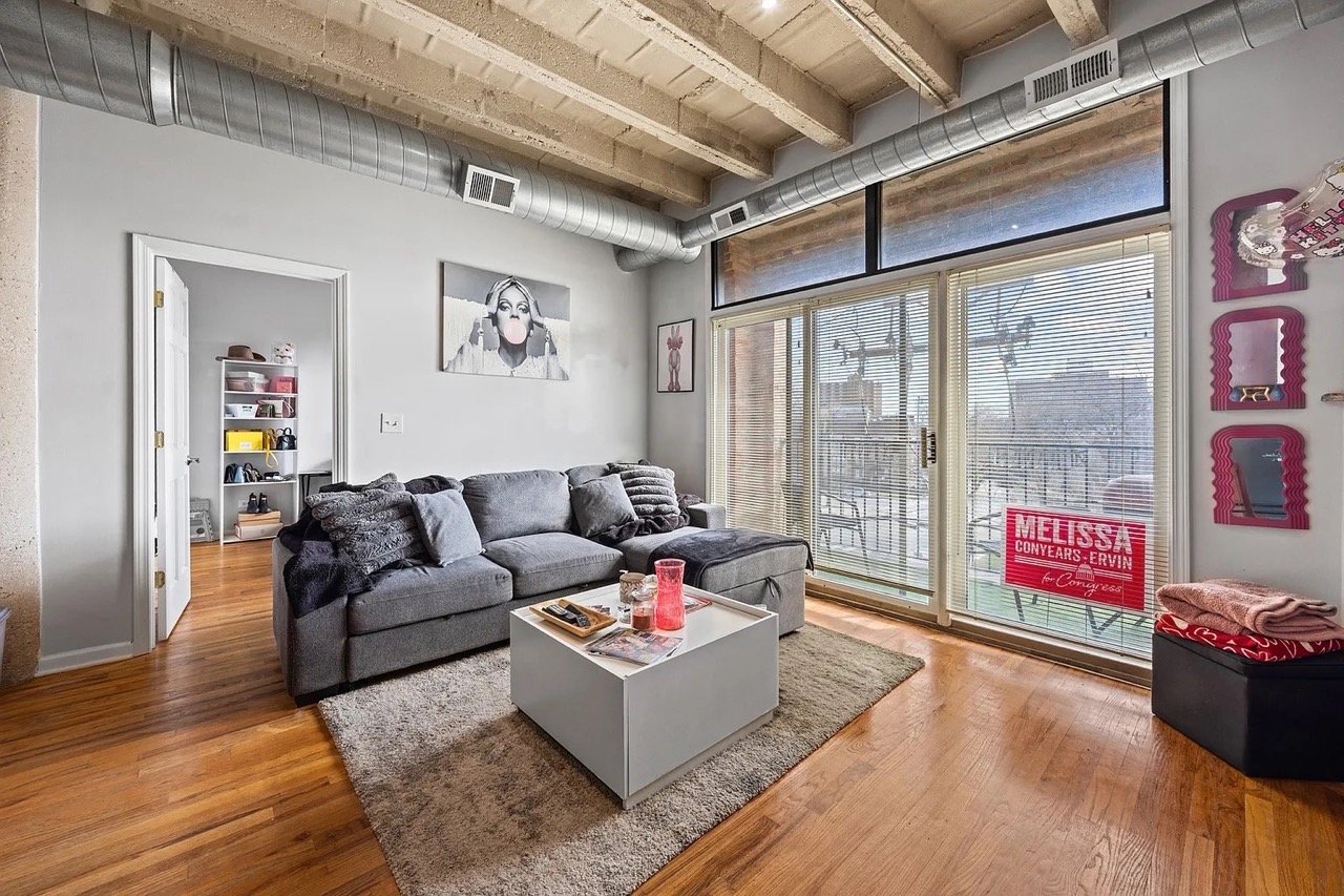 Chicago Condo: 18091 E 40th St