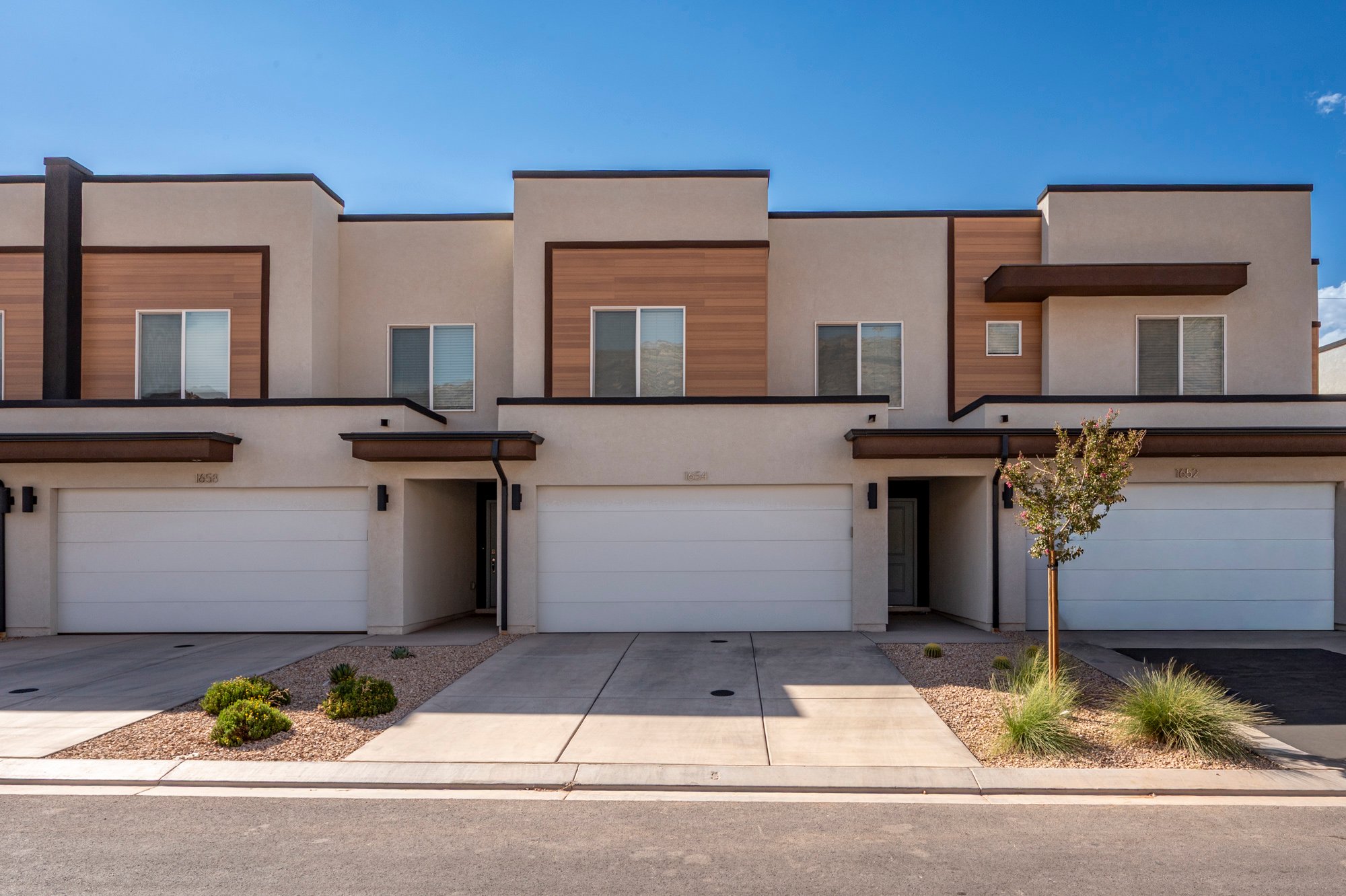 Washington Townhome: 1654 S Forbidding Way