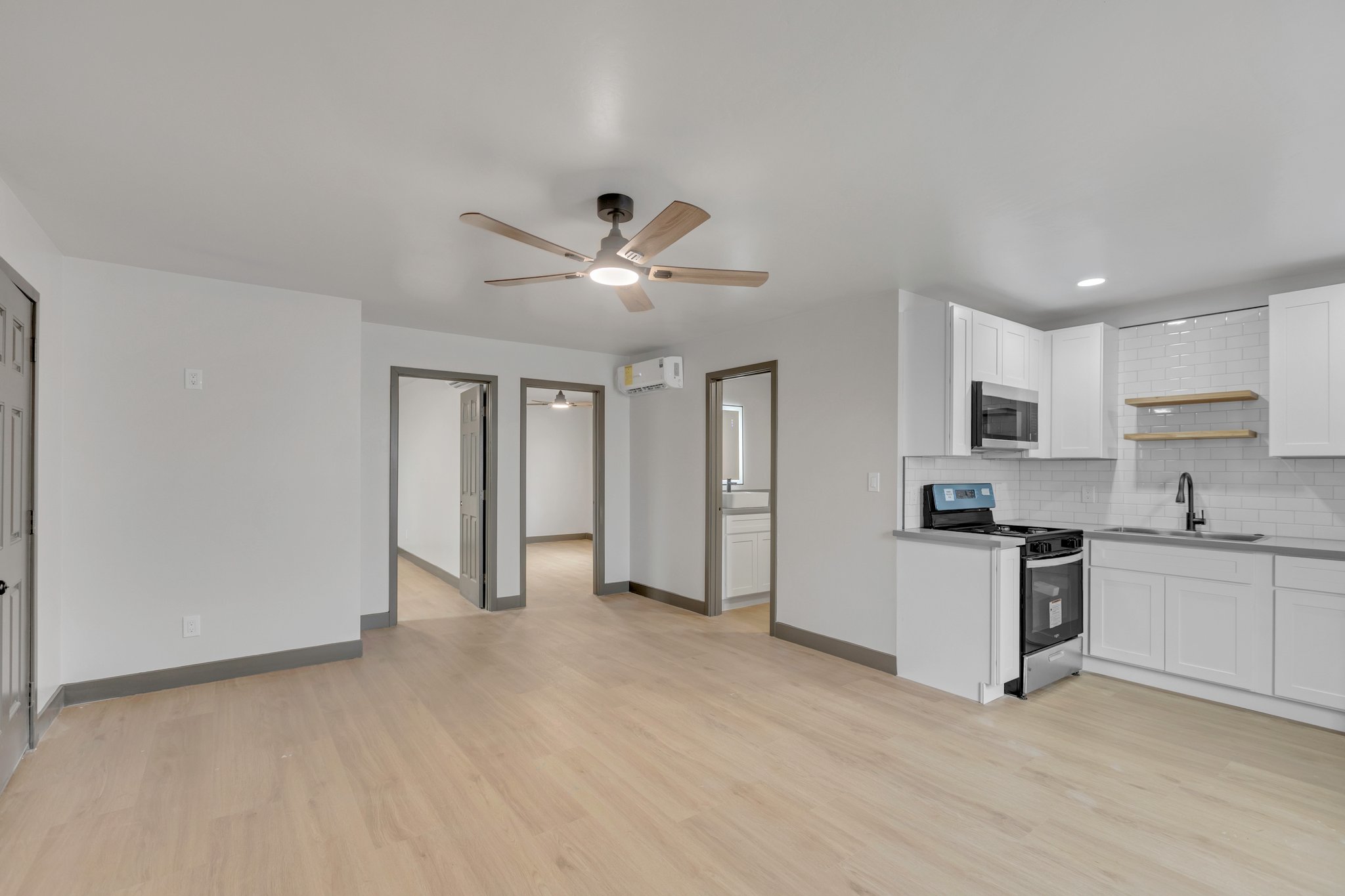 Bakersfield Apartment: 13754 Rosedale Hwy