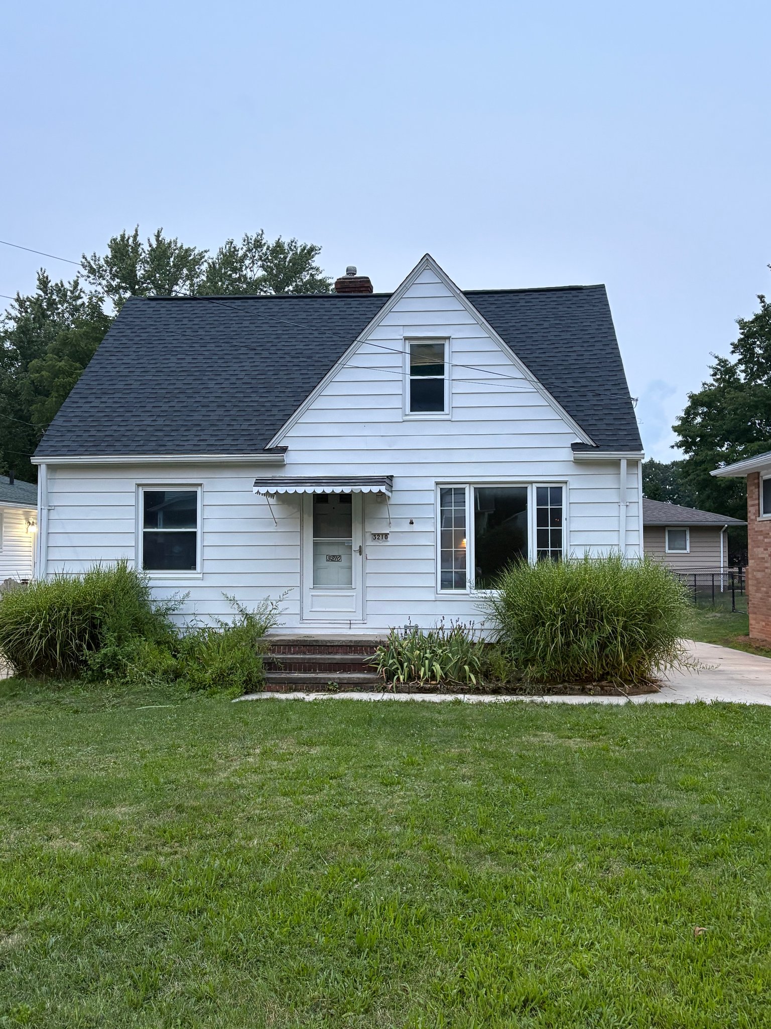 Parma House: 3210 West Ridgewood Drive