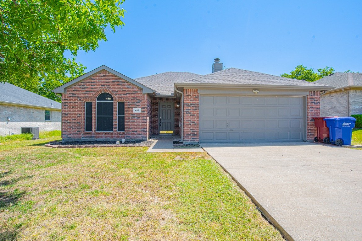 Royse City House: 412 Pin Oak Ln