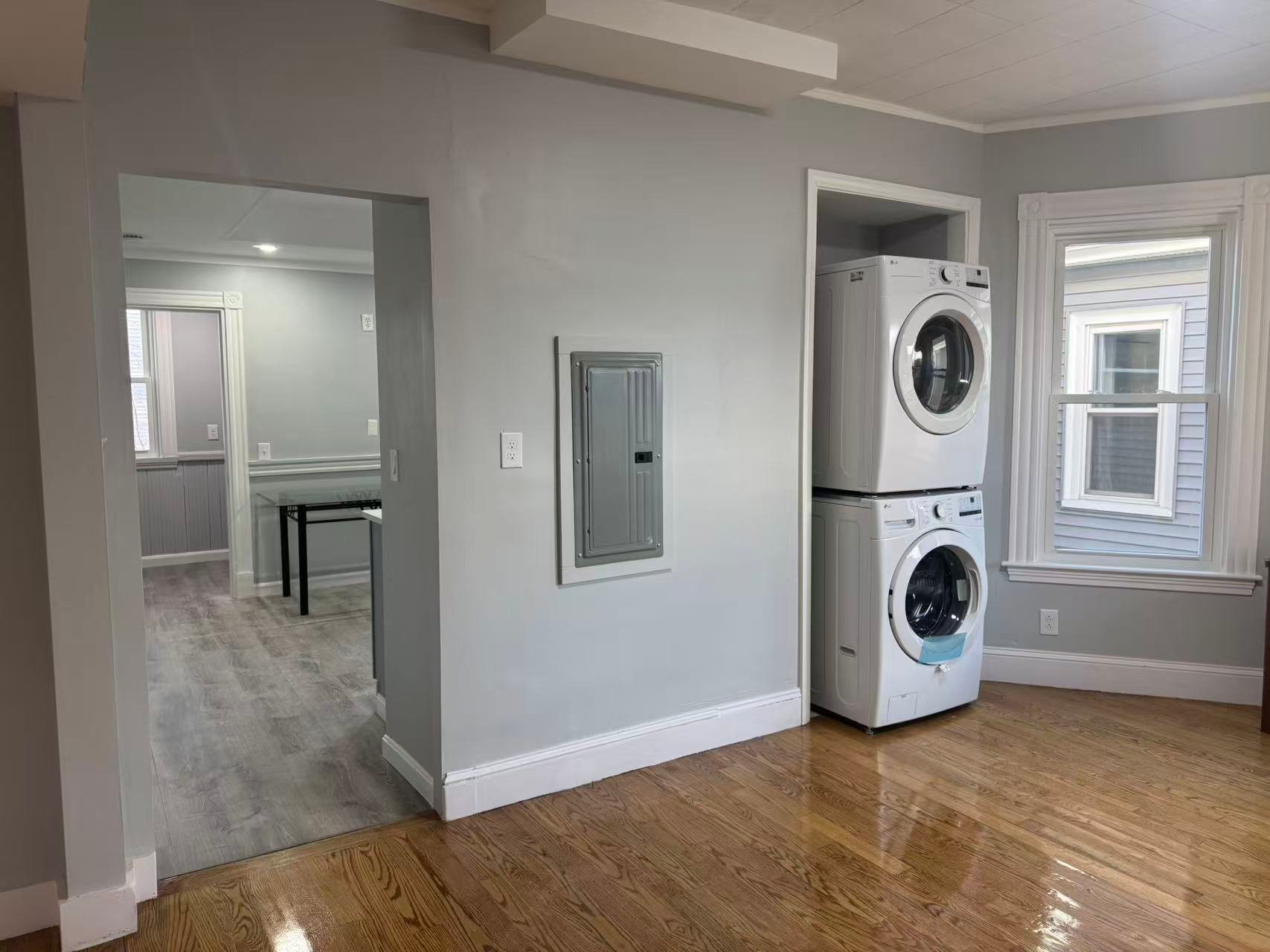 Somerville Single Room: 43 Bradley St.