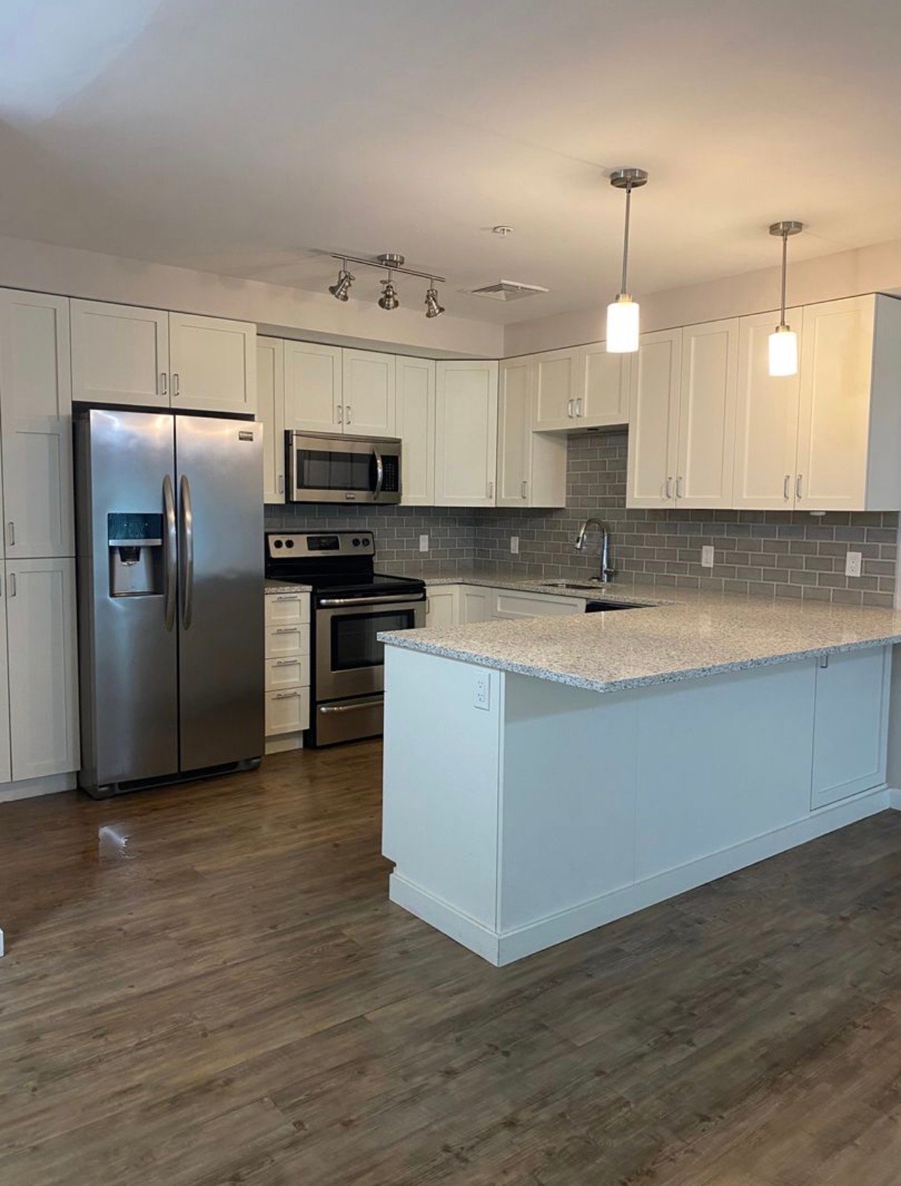 North Dartmouth Apartment: 1 Candy Apple Dr