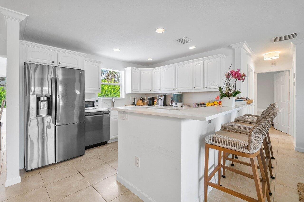 West Palm Beach House: 125 Gregory Place