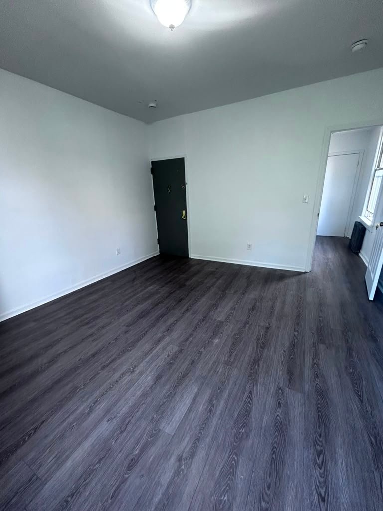 Yonkers Multiplex: 43 Currans Ln