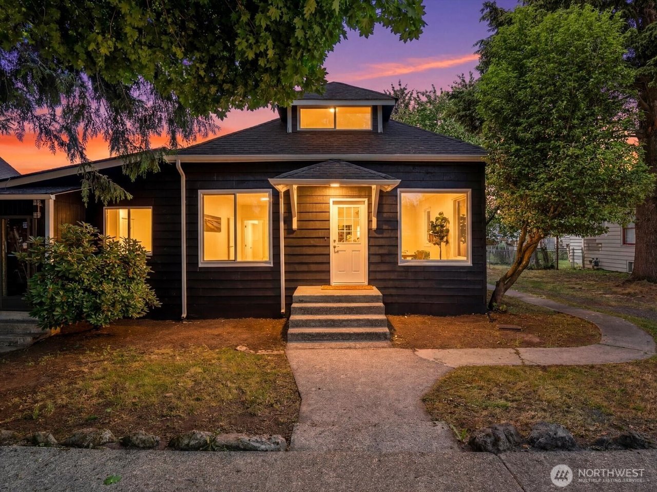 Renton House: 505 Burnett Ave S