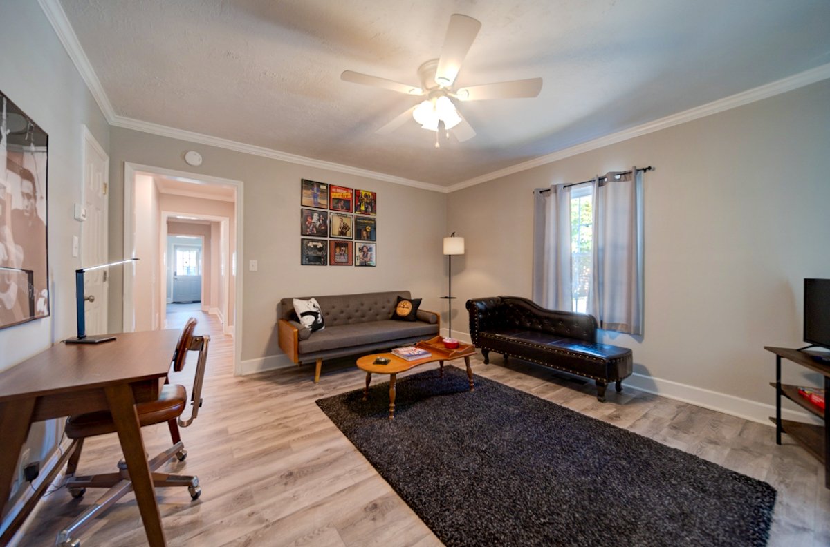Murfreesboro Multiplex: 401 Kingwood Drive