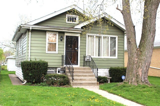 Calumet City House: 561 Gordon Ave