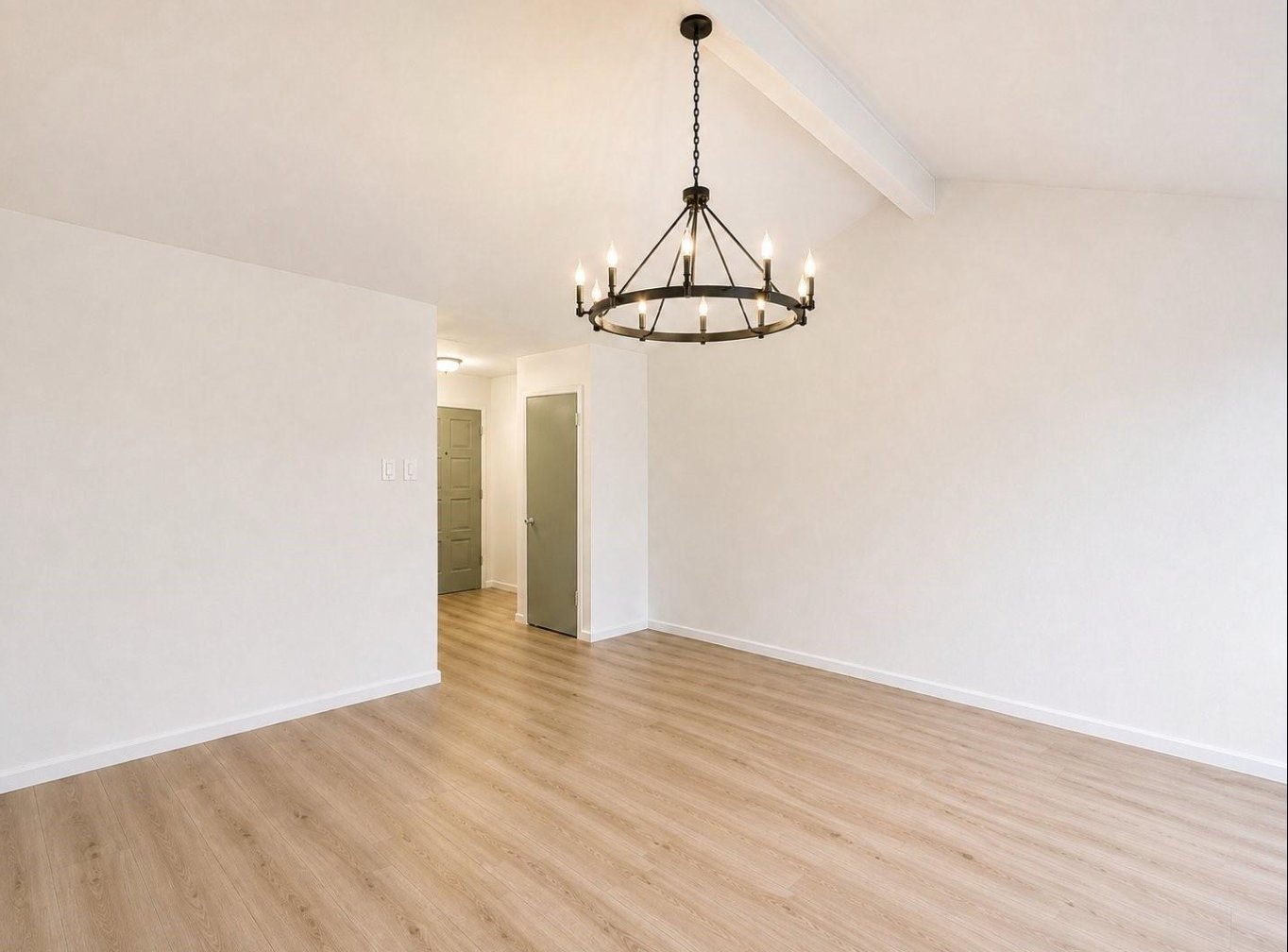Houston Townhome: 9511 Bollingbrook