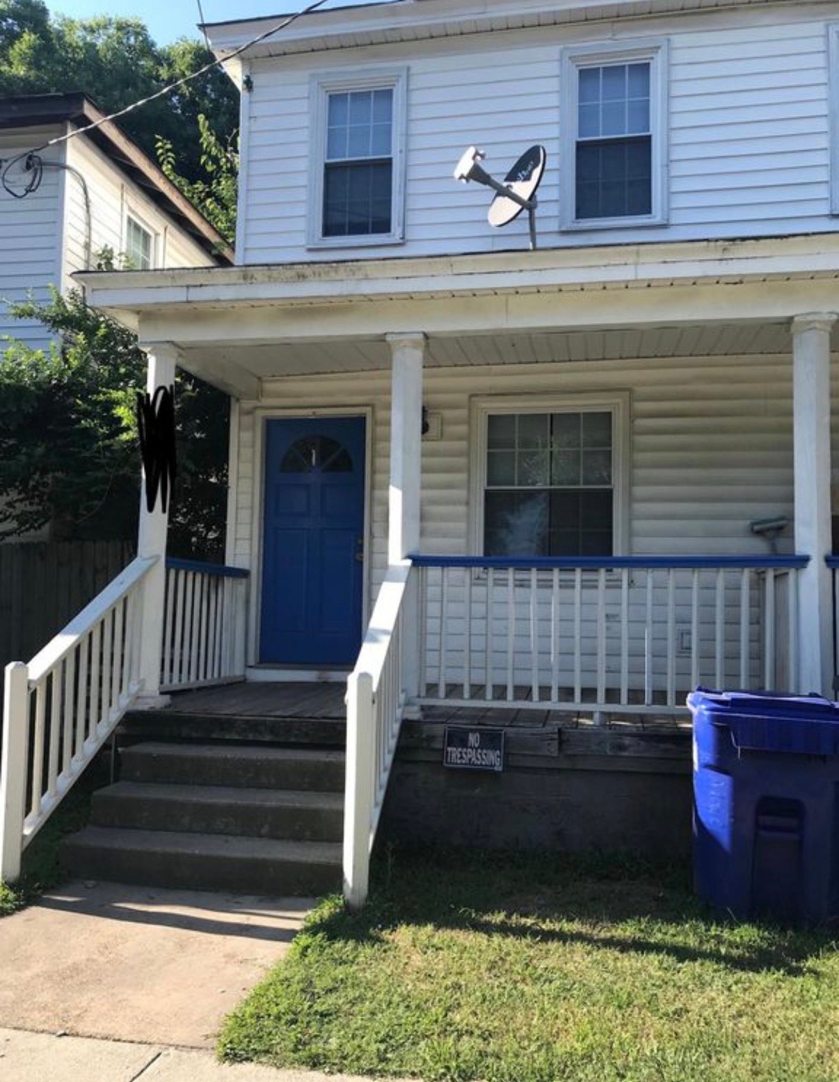 Portsmouth Apartment: 2124 Queen St