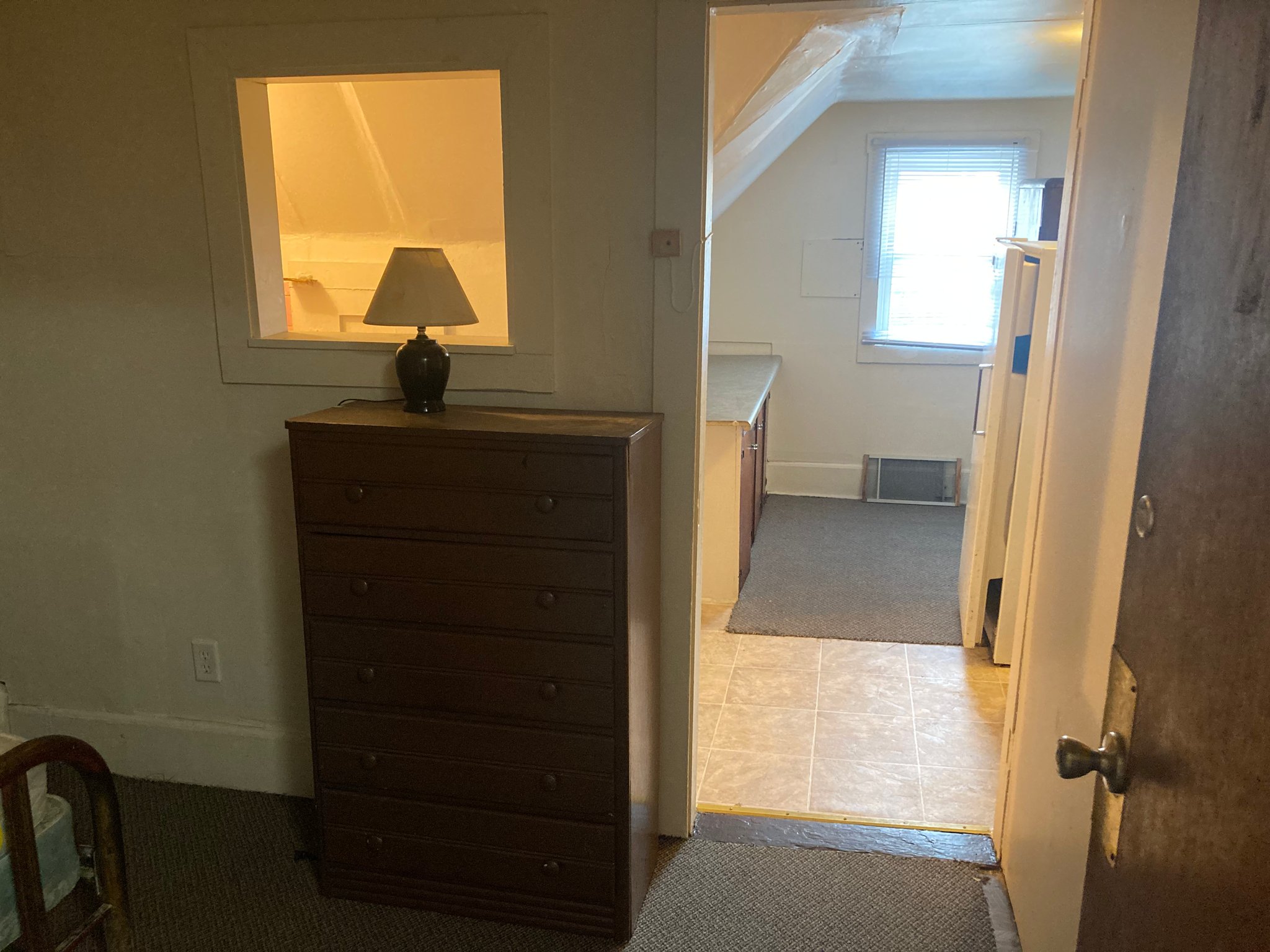 Milwaukee Apartment: 3431 W Kilbourn Ave