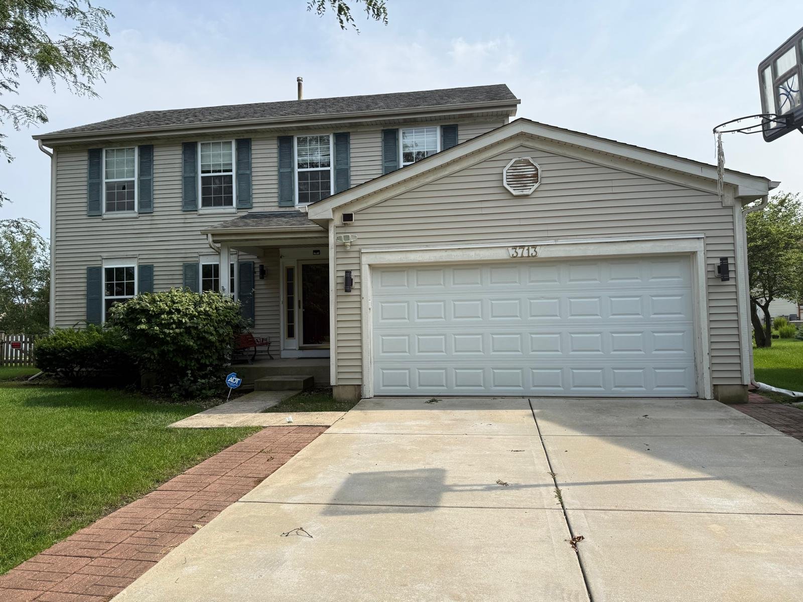 AURORA House: 3713 EDGEBROOK CT
