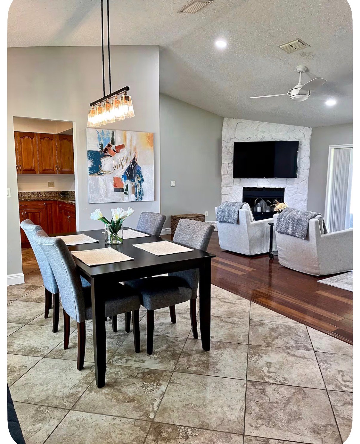 Tampa House: 5026 Oakshire Dr