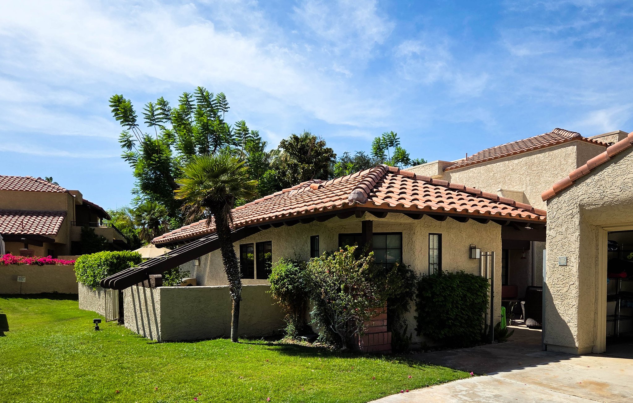 Palm Springs Condo: 2345 S Cherokee Way
