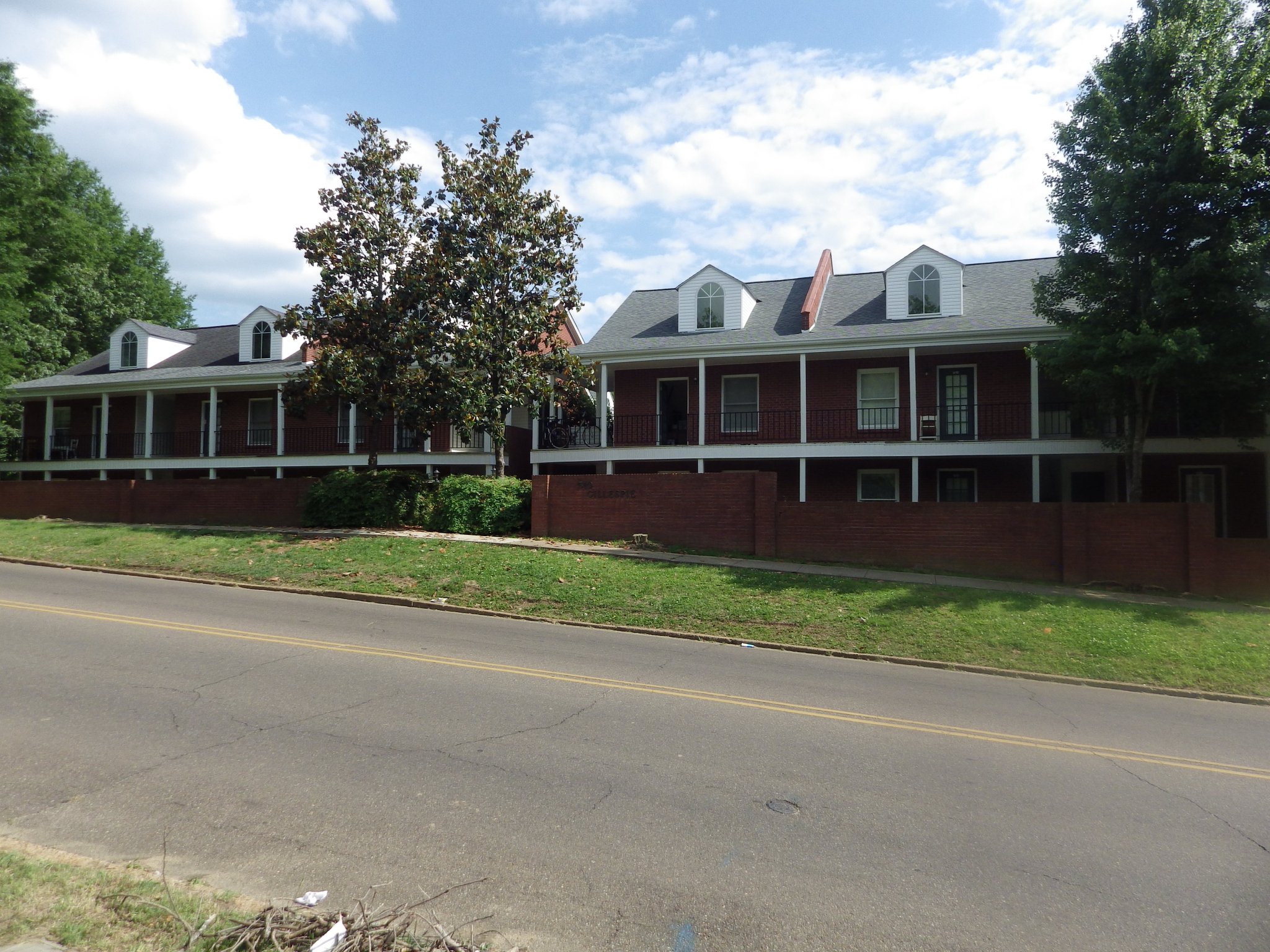 Starkville Condo: 510 E. Gillespie