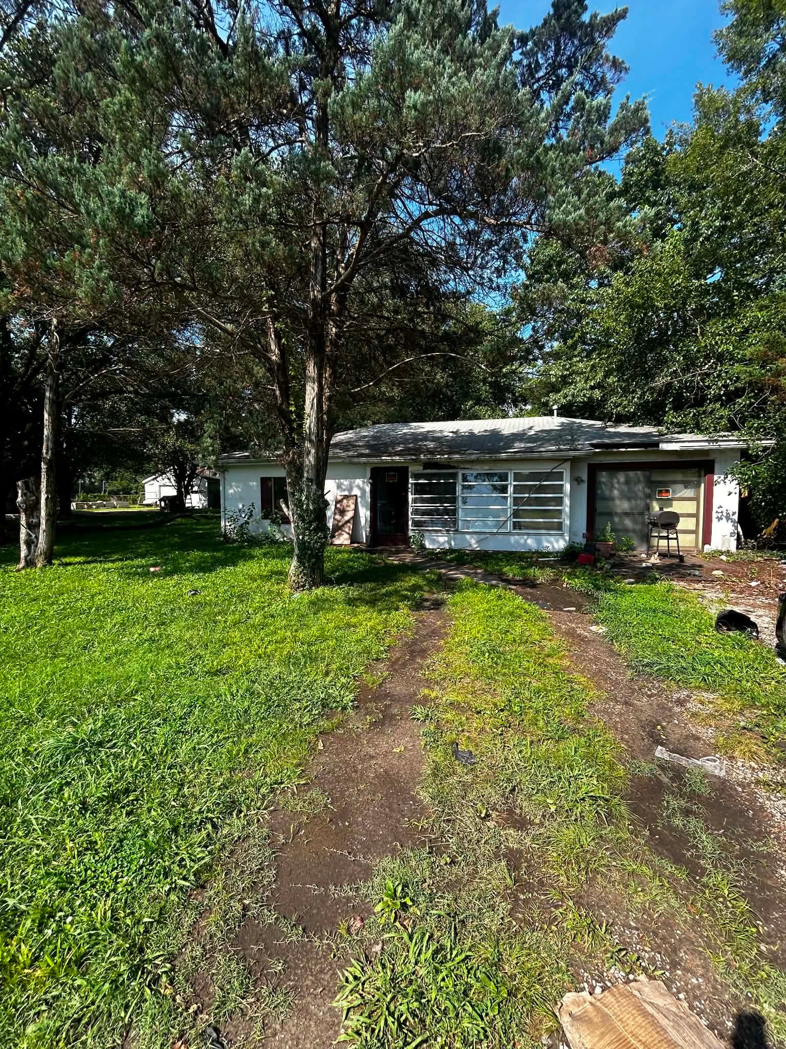 Cahokia House: 107 Judith Ln