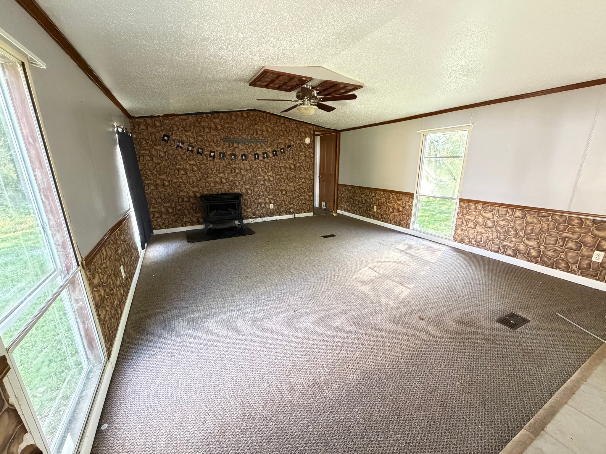 Wheelersburg House: 183 Ainsley ave